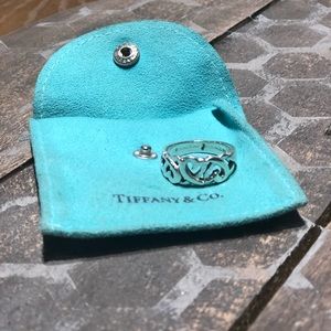 Tiffany & Co. Paloma Picasso Heart Band Ring